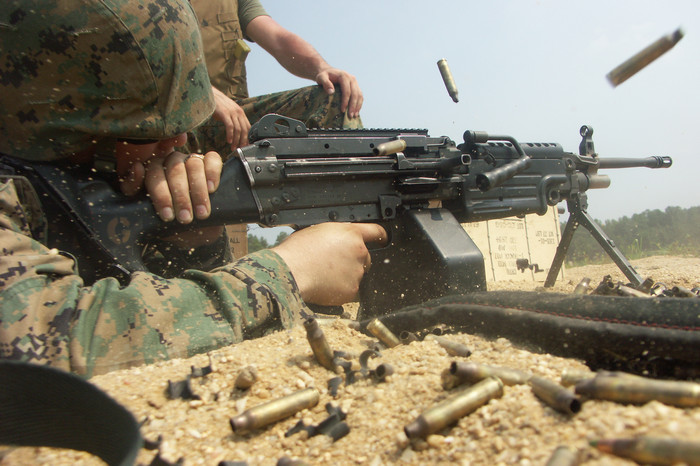 Кулемет M249 надійде на цивільний ринок