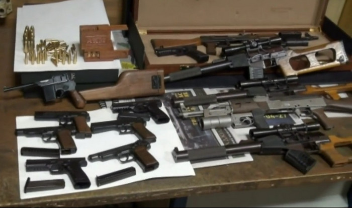 У московському музеї Збройних сил нелегально виготовляли мініатюрну зброю