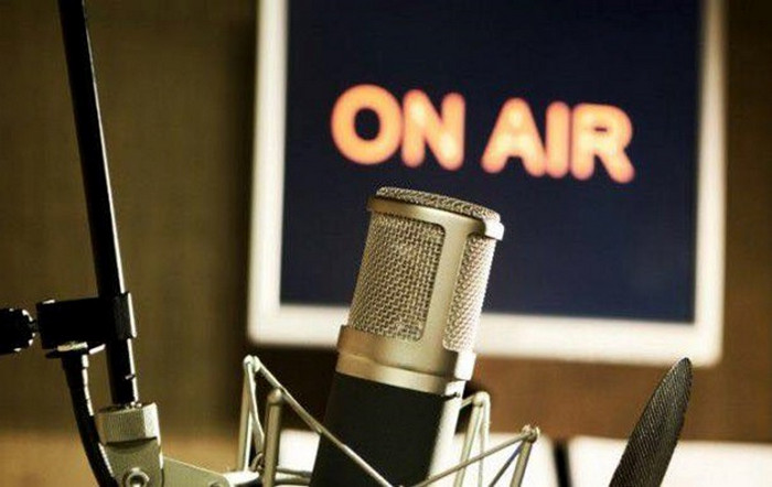 На гроші американських волонтерів запущено перше військове радіо «Армія FM»