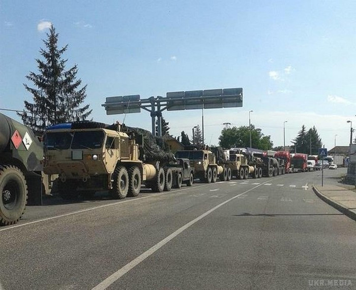 В Молдову в'їхало понад 100 одиниць бронетехніки