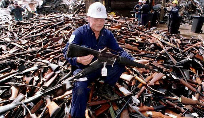 Рецепт по искоренению терроризма от австралийцев: нужно сдать все оружие.