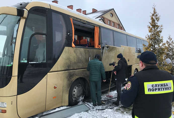 Пошкоджений автобус