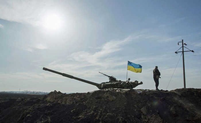 Чому війна в Україні, а українська зброя йде за кордон?