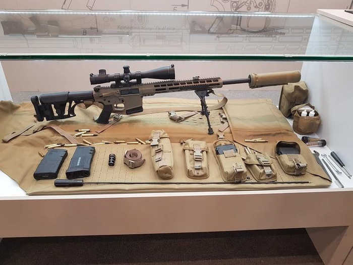Гвинтівка Zbroyar Z-10 (UR-10) на виставці «Зброя та безпека-2017»