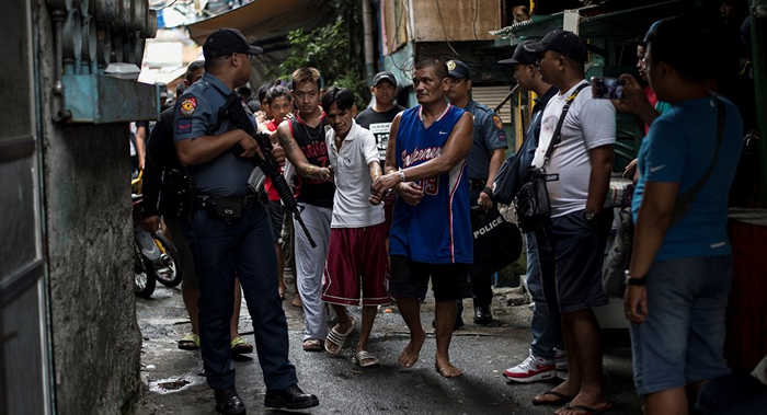 Philippine police against drug busts