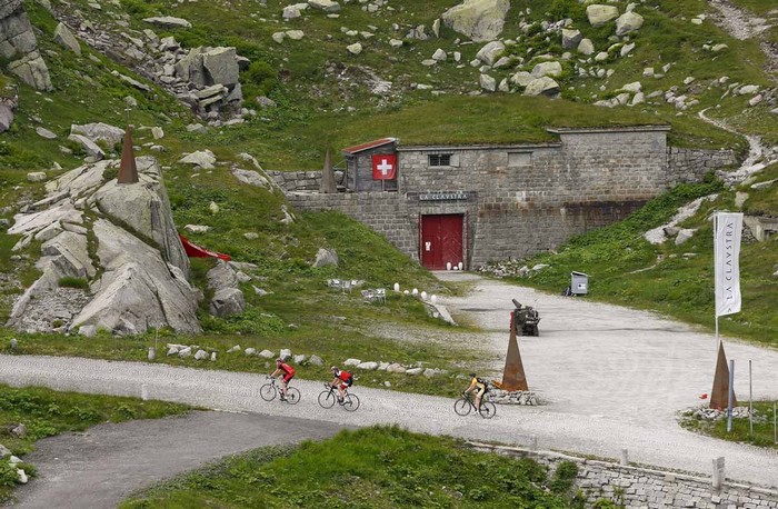 Швейцарія – це добре укріплена фортеця