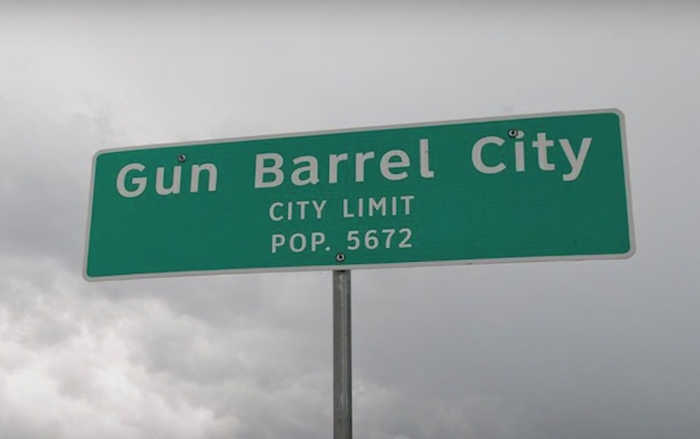 П'ять міст США, де мешканці зобов'язані володіти зброєю
