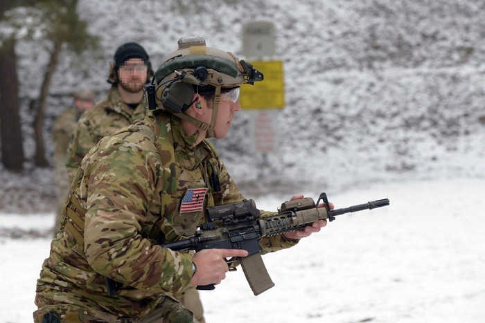 Армия США расследует случаи непроизвольной стрельбы у винтовок, когда переводчик огня находится между положениями «полуавтомат» и «автомат».