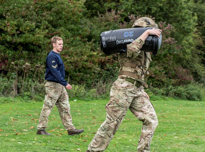 UK army fitness tests 