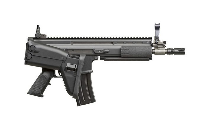 FN SCAR-L зі складеним прикладом. 