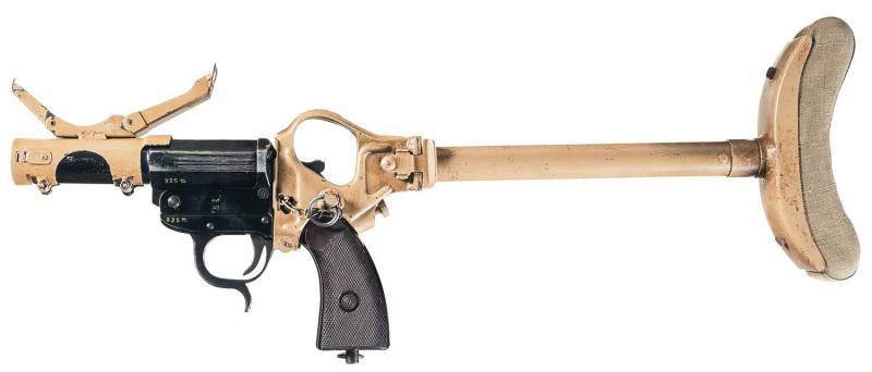 Штурмовой пистолет Sturmpistole со вкладным нарезным стволом.