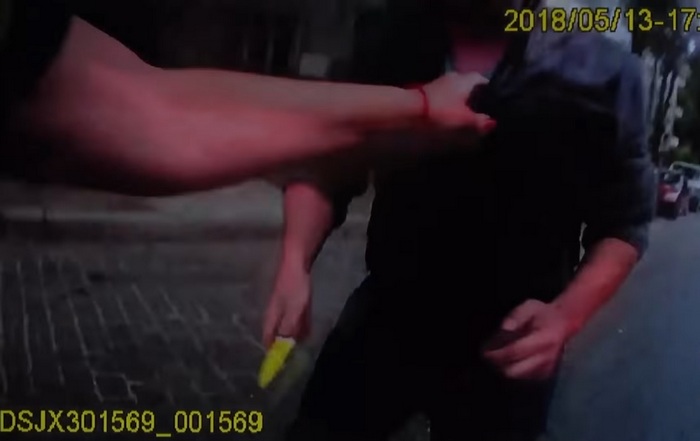 Галицький райсуд оприлюднив відео ножового нападу на львівську патрульну