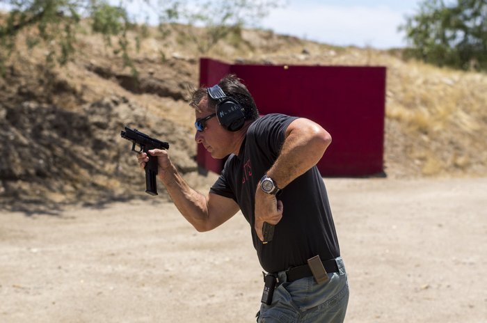 Тактична стрільба з пістолету: 11 порад по вдосконаленню своїх навичок