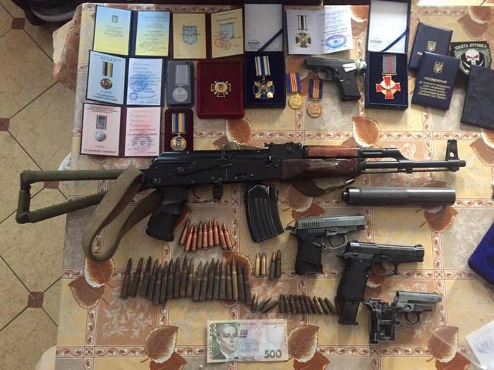 У Київський області викрито групу торгівців зброєю та боєприпасами