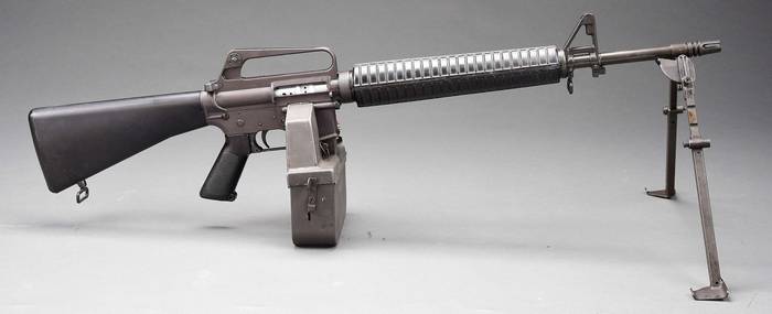 Кулемет Colt HBAR M2