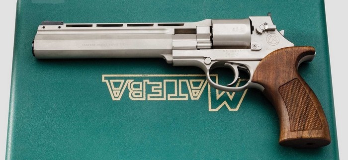 Mateba Revolver