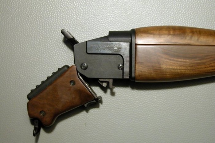 Однозарядна мисливська булпап-гвинтівка F.A.V.S.