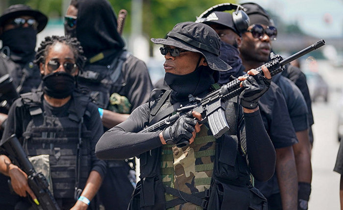 Вооруженное чернокожее ополчение грозит создать «собственную нацию»