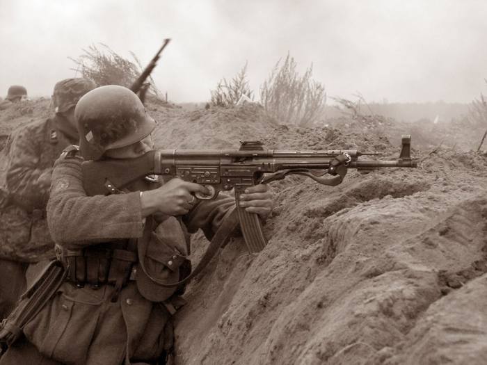 Sturmgewehr 44 заклав основи сучасних автоматичних гвинтівок (фото, скоріш за все, з реконструкції) 