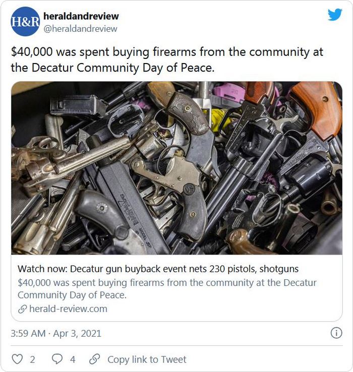 Твіт. Під час «Дня миру» в м. Декатур на викуп зброї було витрачено $40 тис.