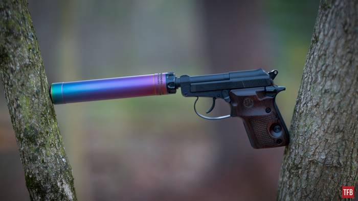 Глушник CGS Hydra-SS на пістолеті Beretta Bobcat 21A Convert.