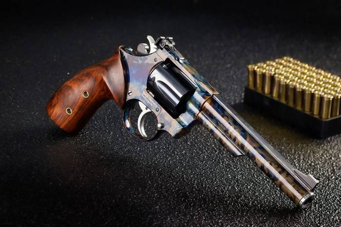 Револьвер Korth Vintage зі стволом 10 дюймів.