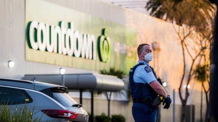 У Новій Зеландії чоловік з ножем напав на відвідувачів супермаркету