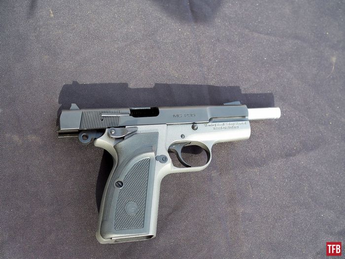 Пістолет EEA Girsan MCP35.