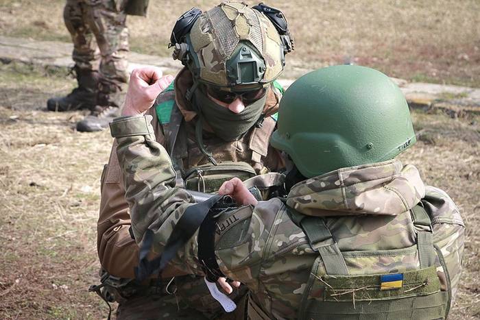 Гвардійці одержують вогневу, тактичну та інженерну підготовку, а також вивчають основи тактичної медицини.