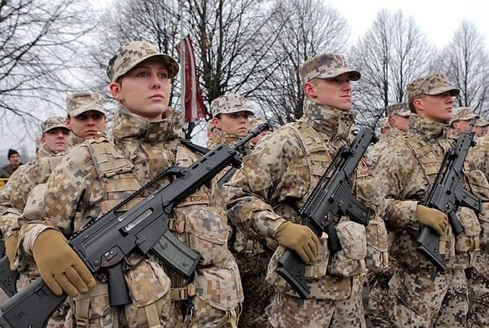Солдати ЗС Латвії 