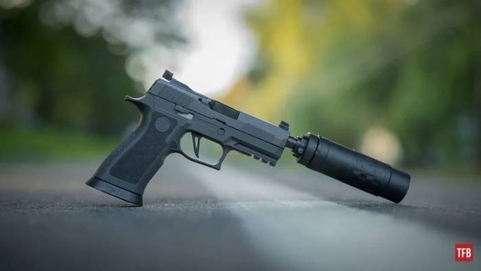 Пістолет з глушником Omega 36M