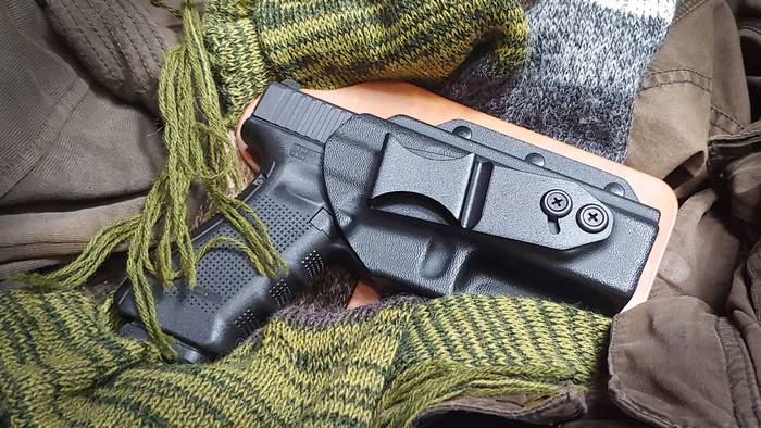 Glock 17 – популярний пістолет для прихованого носіння.