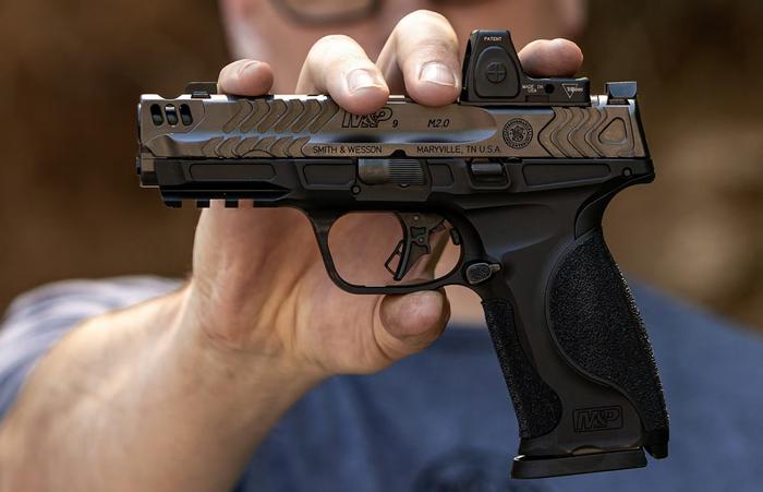 Smith & Wesson Performance Center M&P9 Carry Comp