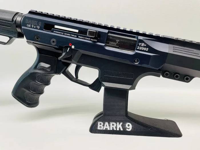 Arma Zeka BARK9