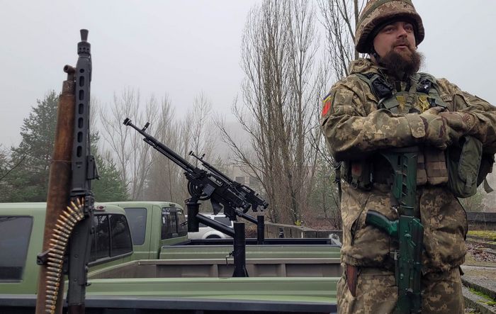  Українська мобільна група протиповітряної оборони на базі позашляховиків з кулеметами. Січень 2023. Україна. Фото: Командування Об’єднаних Сил ЗС України