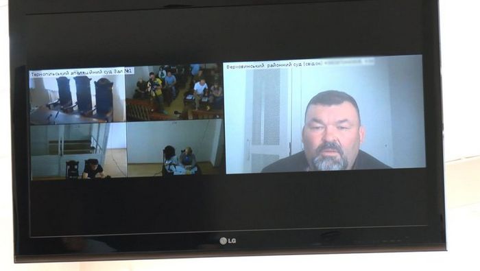 На відеозв'язку під час судового засідання свідок Юрій Зітинюк. Суспільне Тернопіль