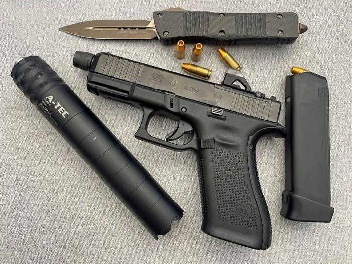 Glock 45 TB з коліматорним прицілом OMSsc