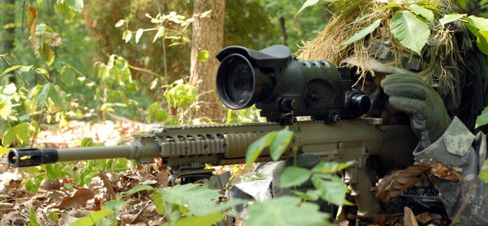 Снайперська гвинтівка M110 SASS з нічним прицілом AN/PVS-10. Ілюстративне фото з відкритих джерел