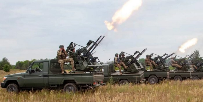 ЗС РФ з ранку 30 вересня атакують Конотоп дронами | Фото: Оперативне командування 