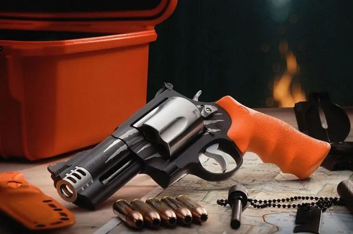 Smith & Wesson 500 Emergency Kit