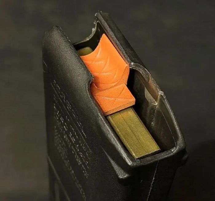 True Weight Mag Insert