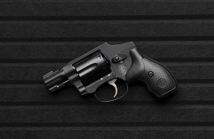 Револьвери Davidson з J-подібною рамкою
