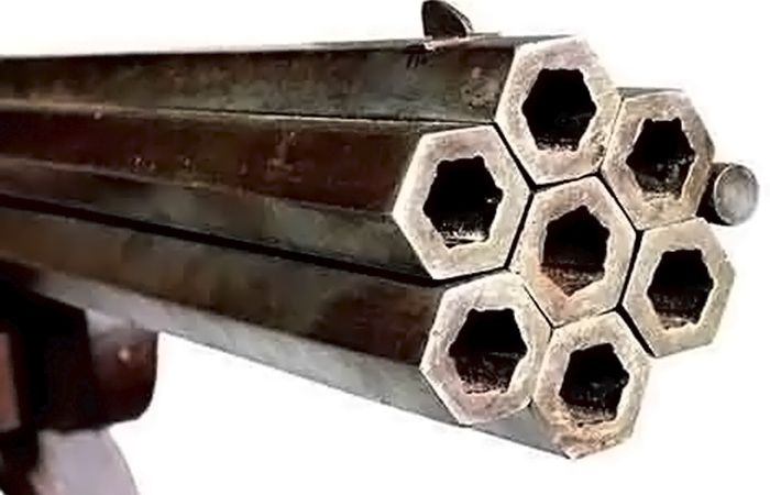 Багатоствольний револьвер з полігональною нарізкою