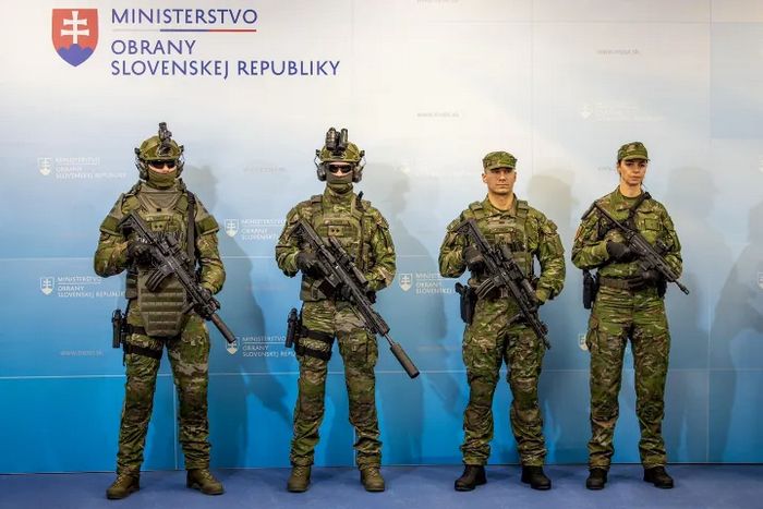 Словацька компанія представила комплект Model 25 (Міністерство оборони Словаччини)