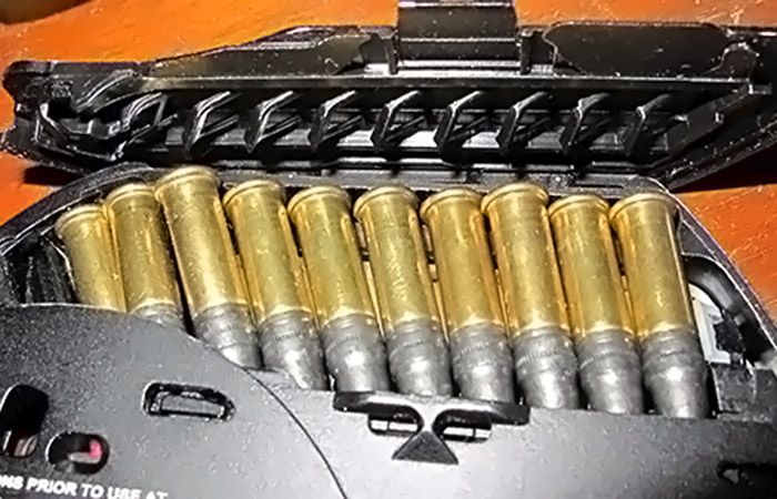 Патрони у магазині