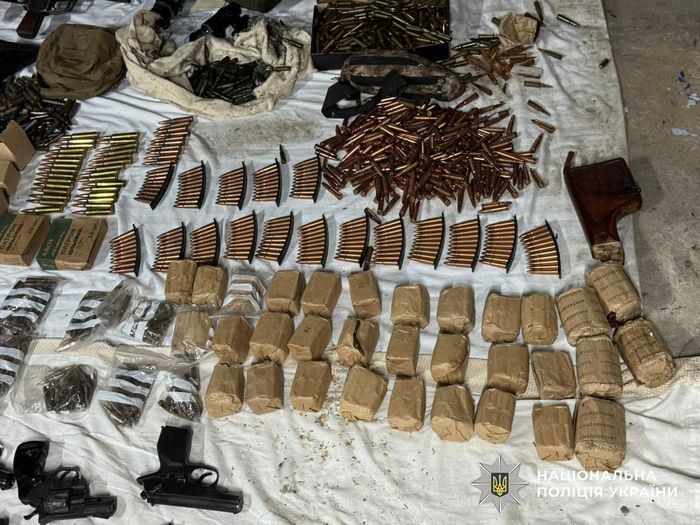 Вилучені предмети