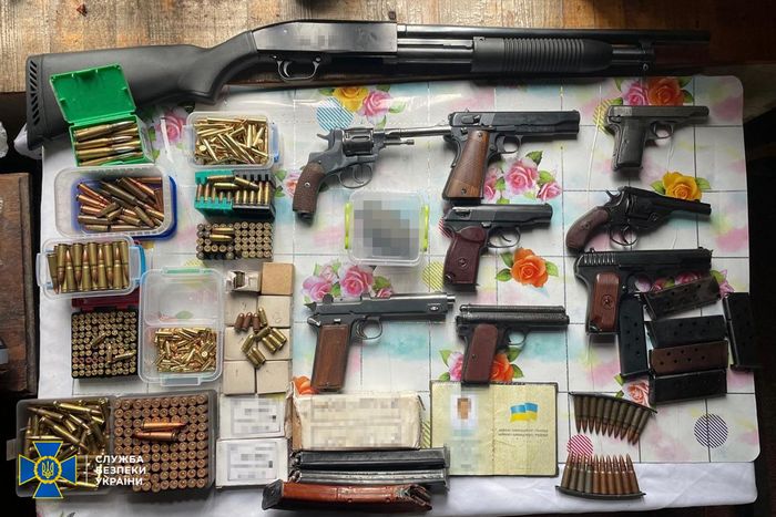 Вилучені предмети