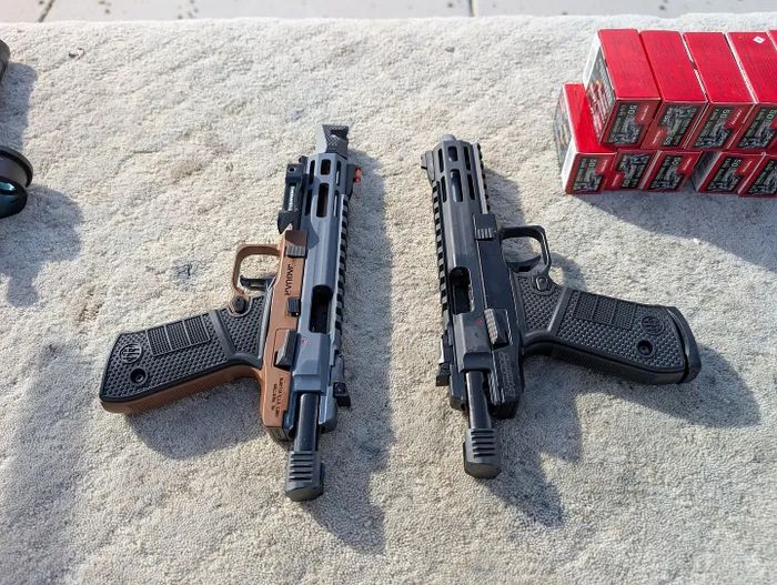  B22 Jaguar від Beretta