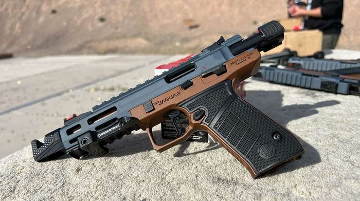 B22 Jaguar від Beretta