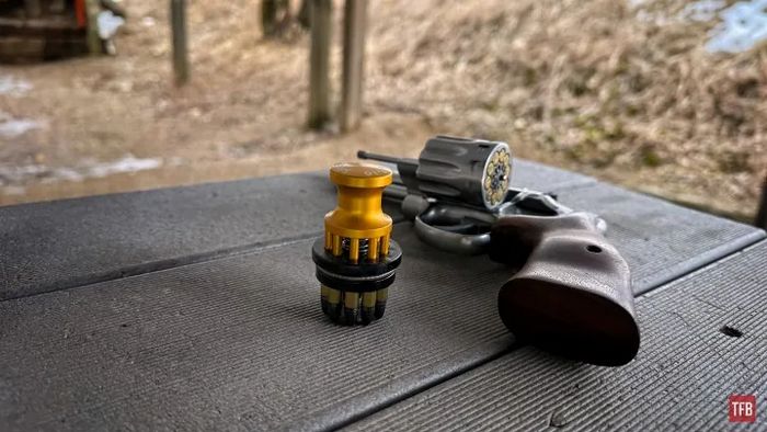 Speed Beez Speed Loader